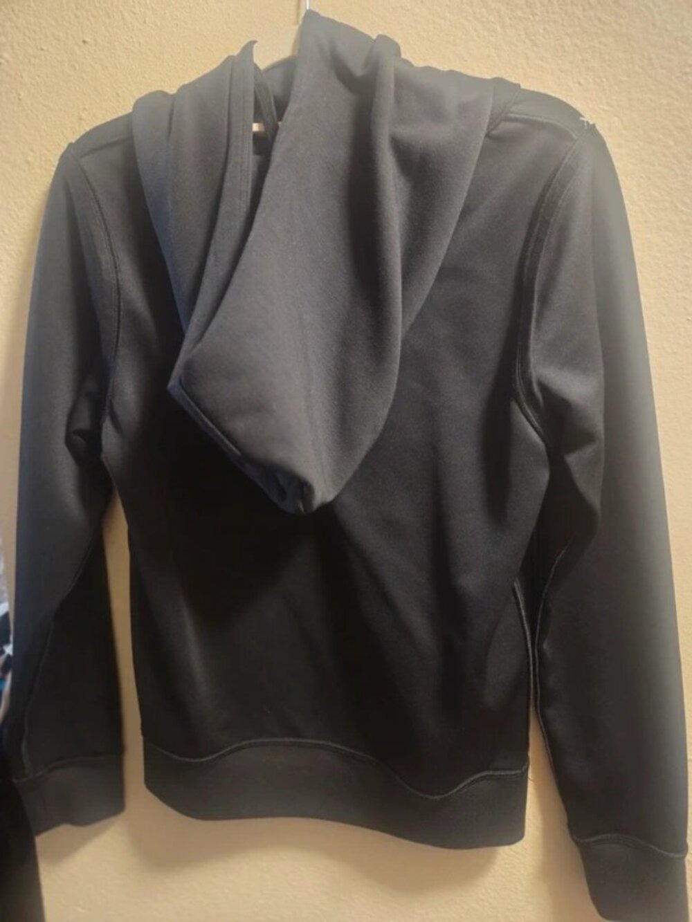 Black high end sweathshirt